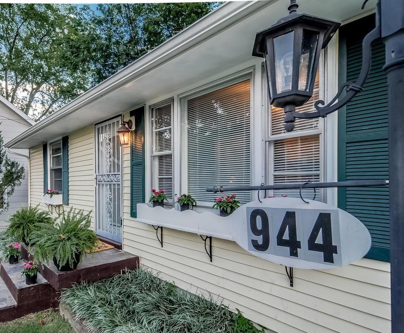 944 Strouse Ave, Nashville, TN 37206