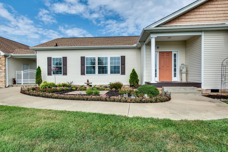 2115 Buckskin Ct, Spring Hill, TN 37174