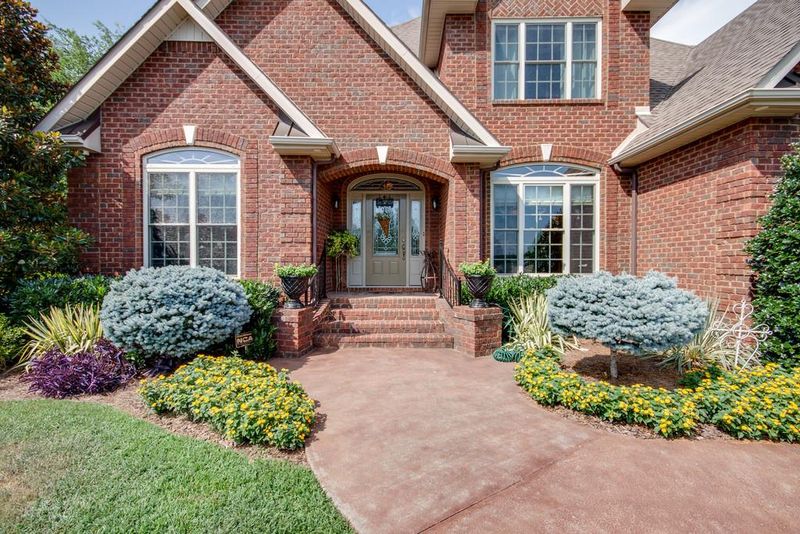 2736 James Edmon Ct, Murfreesboro, TN 37129