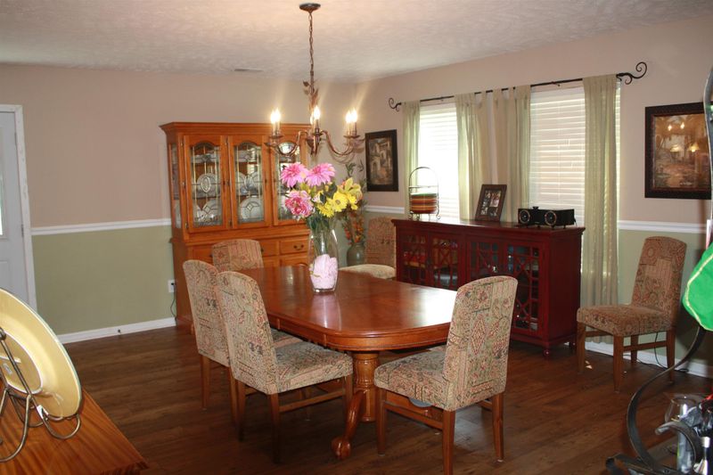 2840 Meadow Gln, Mount Juliet, TN 37122