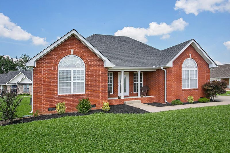 301 Sarah Ln, Portland, TN 37148