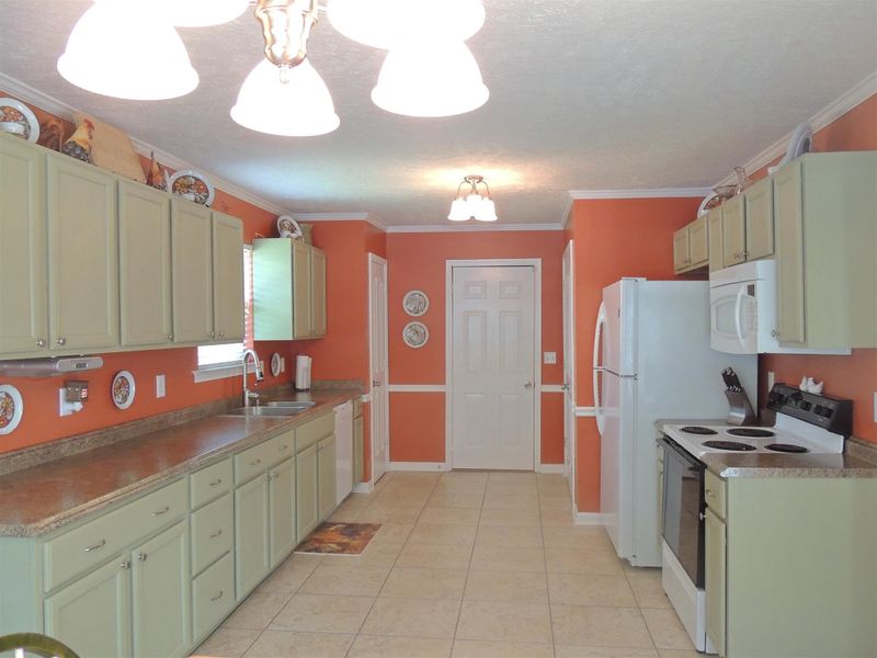 2513 Moore Way, La Vergne, TN 37086