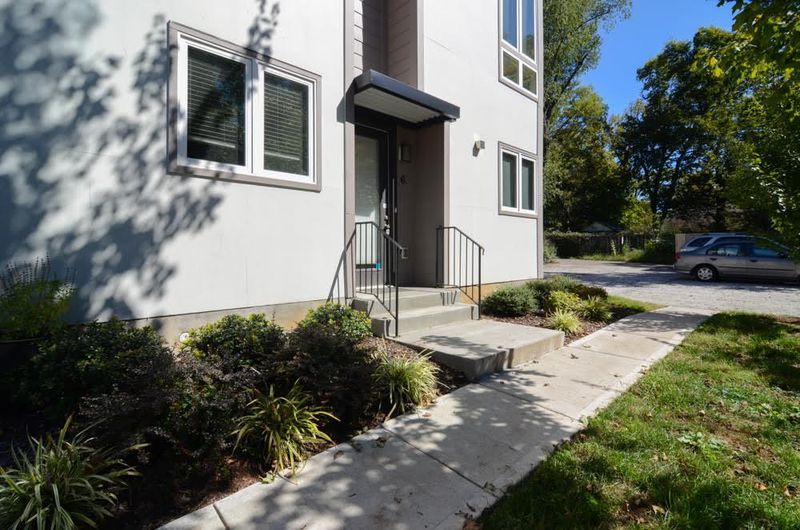913 N 12th St Apt 6, Nashville, TN 37206