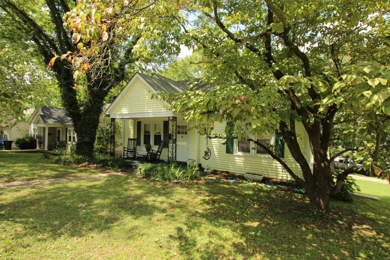 905 Locust St, Columbia, TN 38401