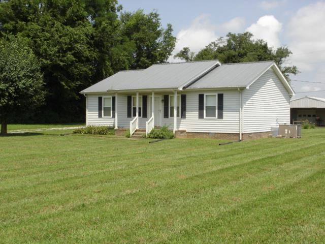 6136 Owens Chapel Rd, Springfield, TN 37172