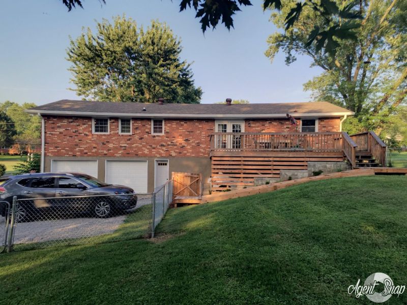 110 Chiroc Rd, Hendersonville, TN 37075