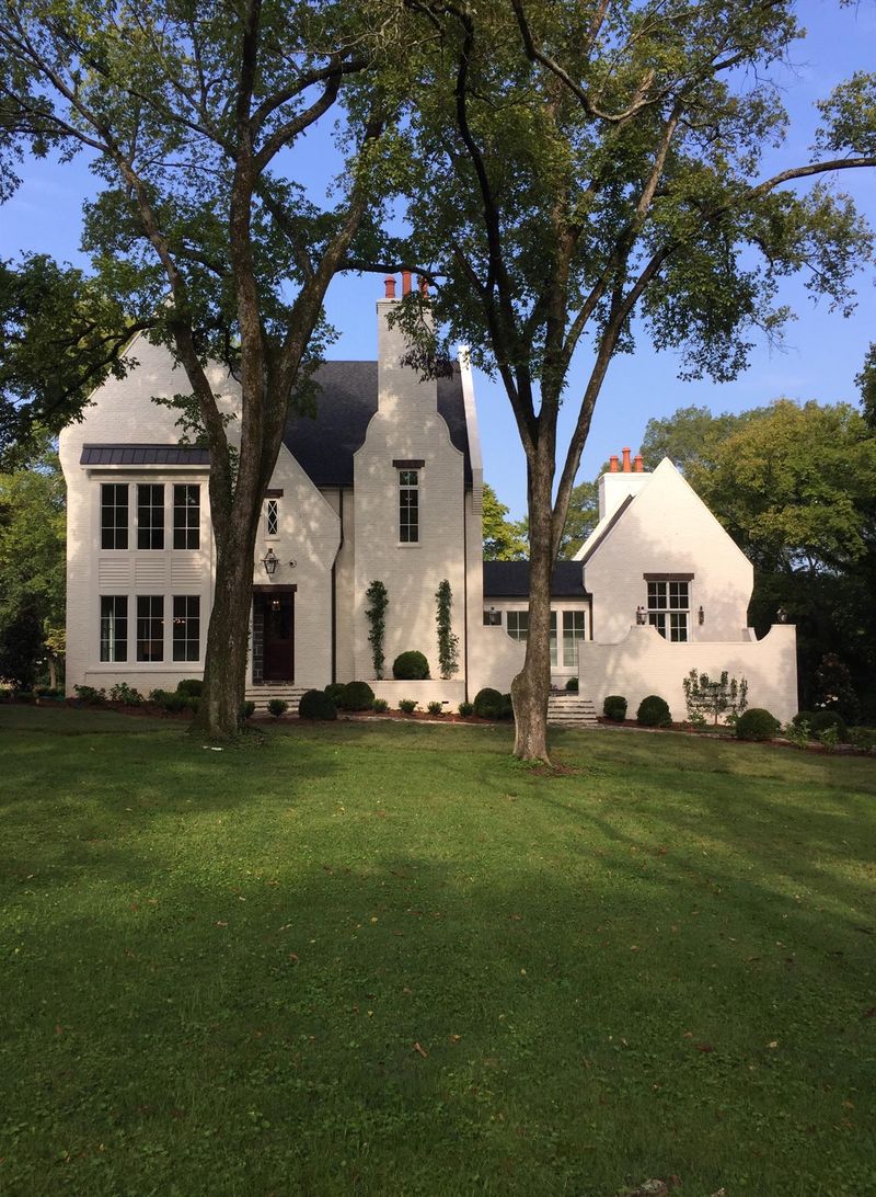 3901 Estes Rd, Nashville, TN 37215