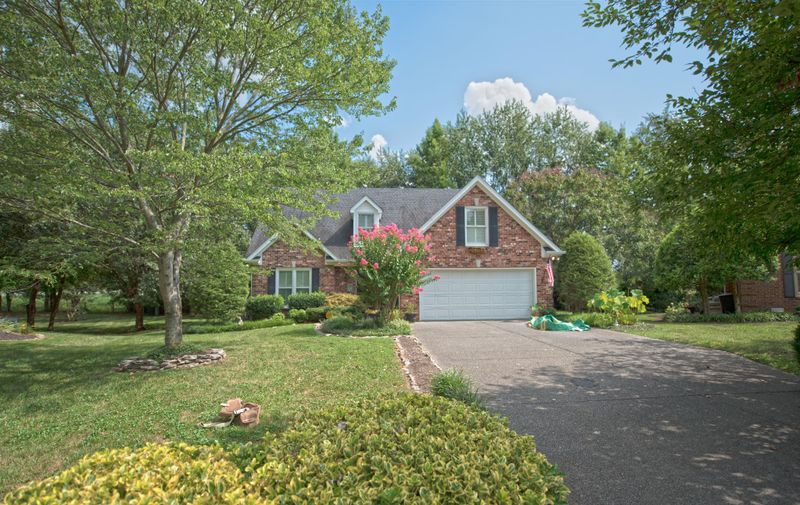 1426 Ascot Close, Murfreesboro, TN 37130
