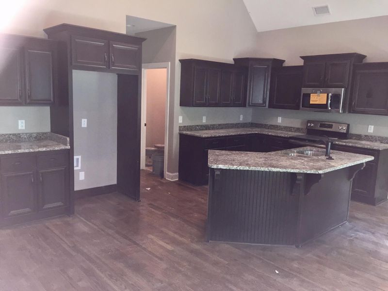 1072 Laramie, Murfreesboro, TN 37128