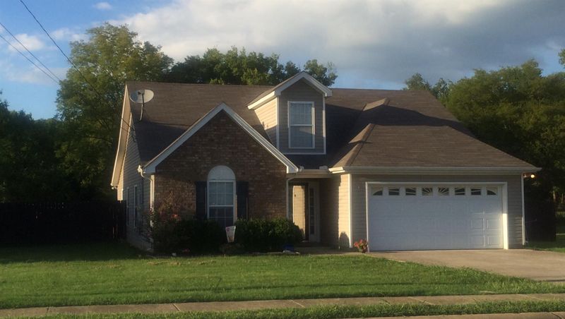 5142 Morgan Taylor Dr, Murfreesboro, TN 37129
