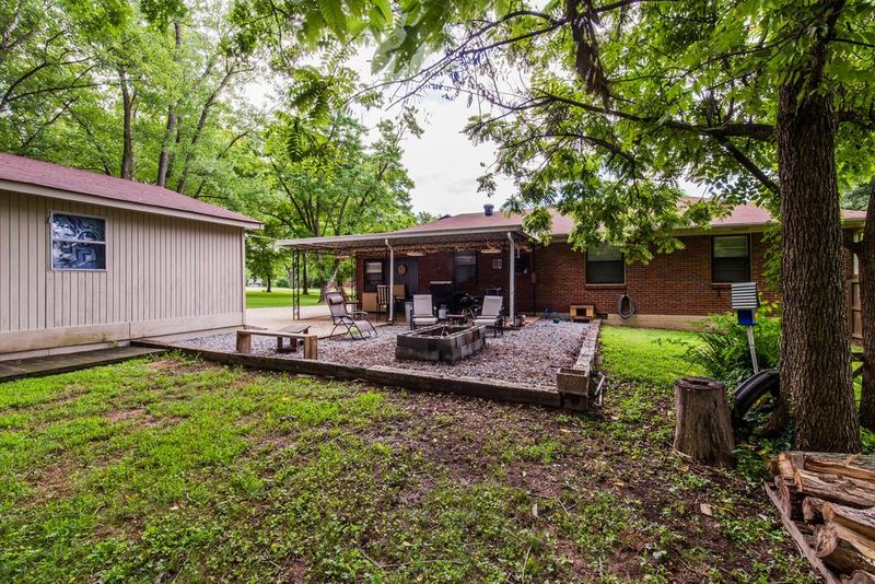 2126 Crystal Dr, Nashville, TN 37210