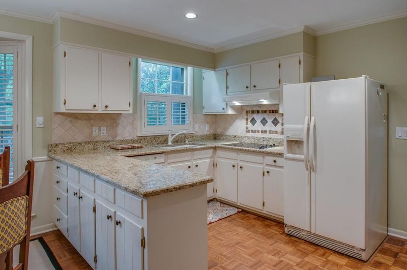 1505 Dresden Cir, Nashville, TN 37215