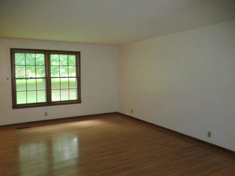 408 Rudolph St, Springfield, TN 37172