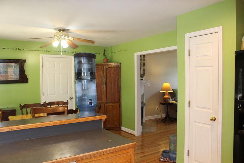 120 Riverbend Dr, Pegram, TN 37143