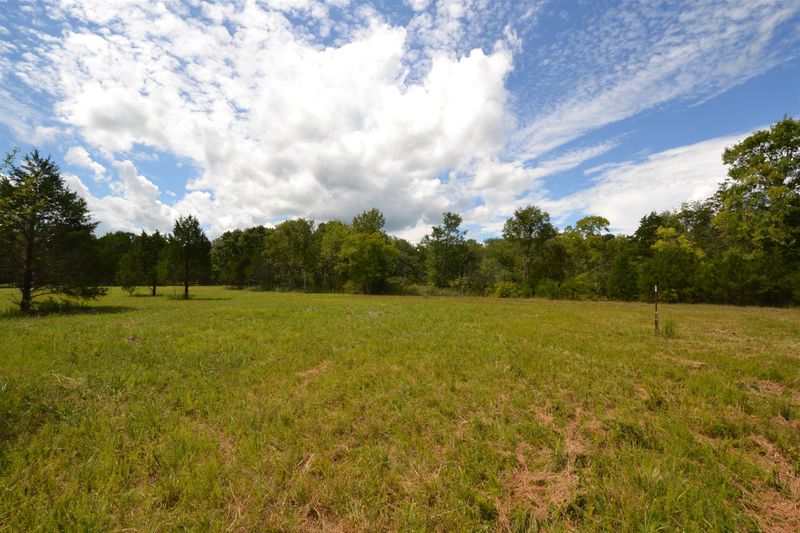2 Fall Creek Rd, Lebanon, TN 37090