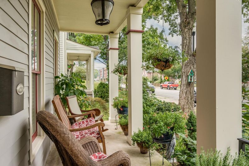 1614 5th Ave N, Nashville, TN 37208