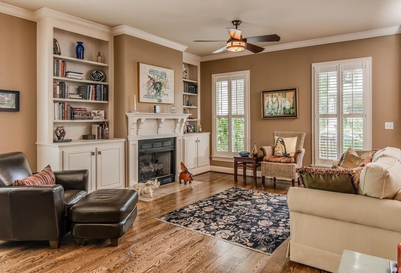 1614 5th Ave N, Nashville, TN 37208