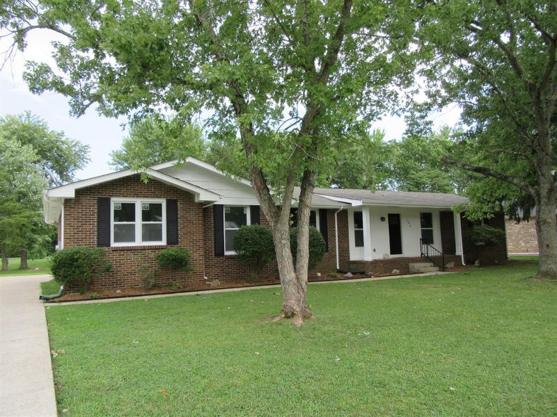 1414 Beasley Ct, Murfreesboro, TN 37130