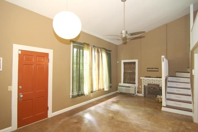 206 E Mcknight Dr, Murfreesboro, TN 37130