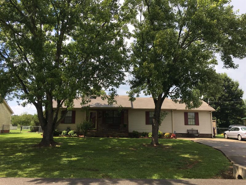 9641 E Fork Dr, Murfreesboro, TN 37129