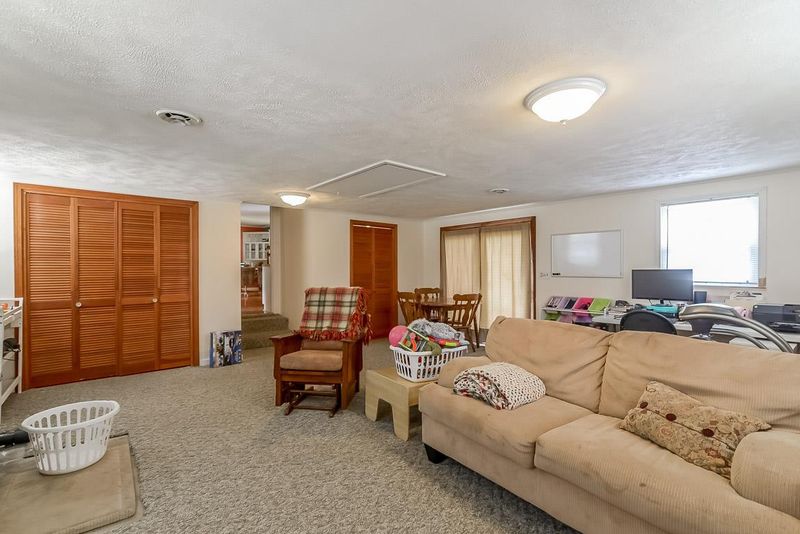203 Crestland Dr, Columbia, TN 38401