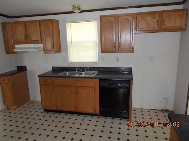 1973 S Commerce Rd, Watertown, TN 37184