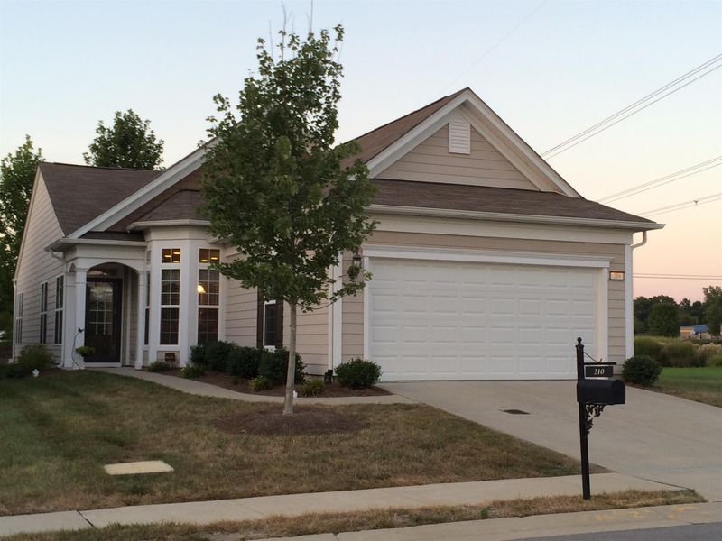 210 Old Towne Dr, Mount Juliet, TN 37122