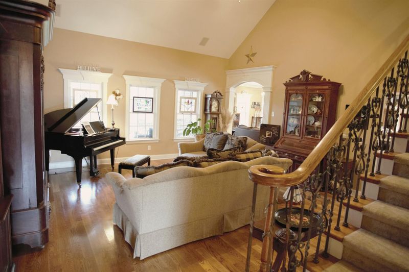 3215 Landview Dr, Murfreesboro, TN 37128