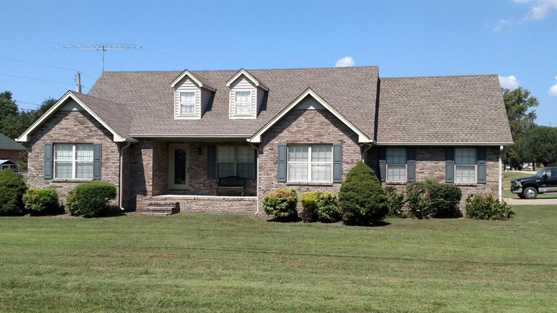 18 Sunny View Ln, Carthage, TN 37030
