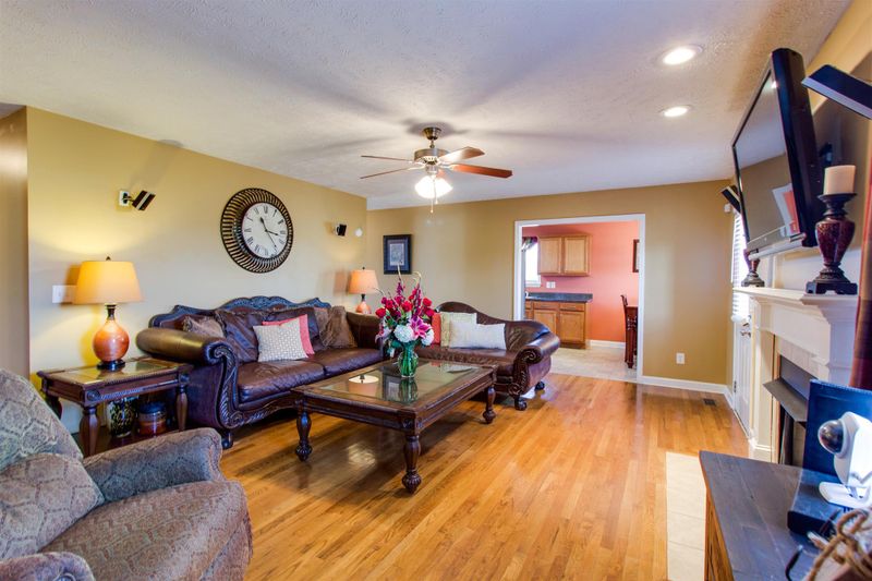 1006 Coral Dr, Murfreesboro, TN 37127