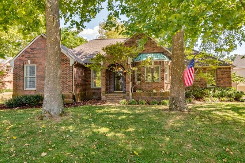 169 London Ln, Franklin, TN 37067
