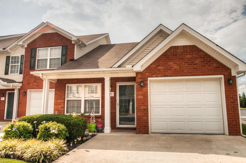 877 Sitting Bull Xing, Murfreesboro, TN 37128