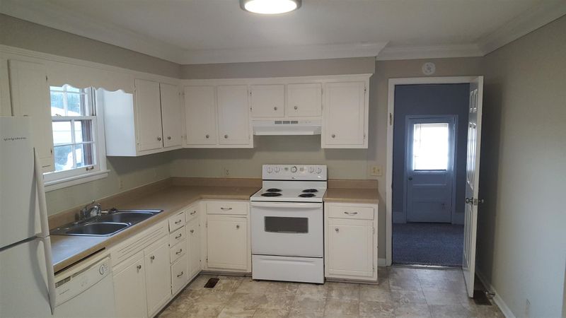100 Lee Ln, Springfield, TN 37172