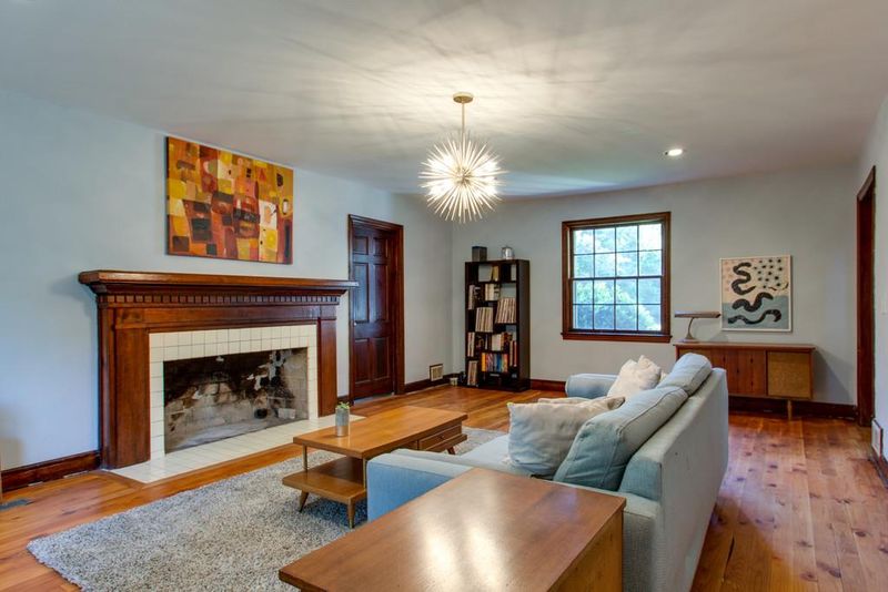 1109 Neelys Bend Rd, Madison, TN 37115
