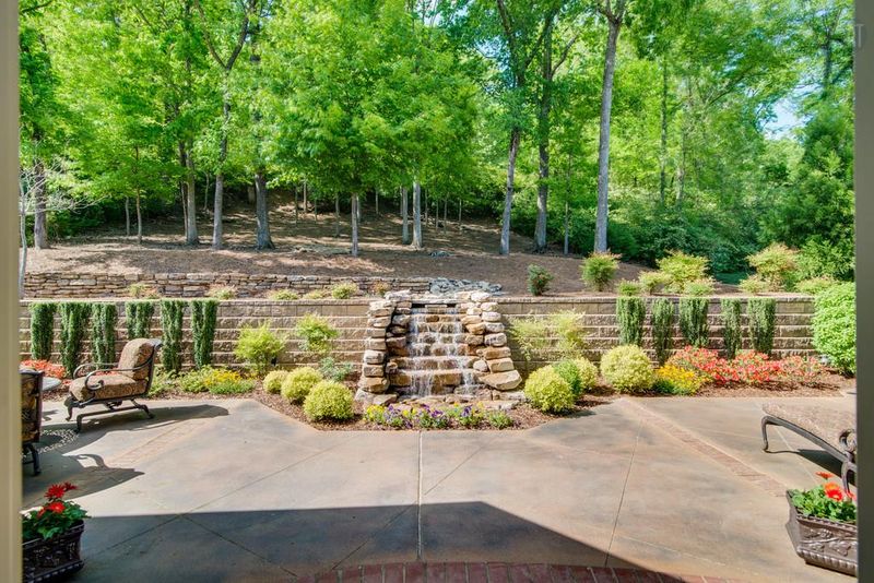 813 Saussy, Nashville, TN 37205