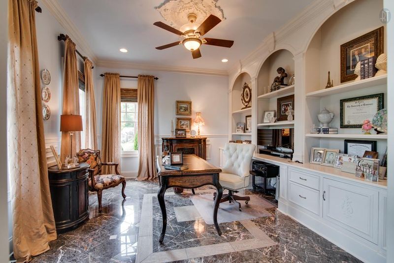 813 Saussy, Nashville, TN 37205