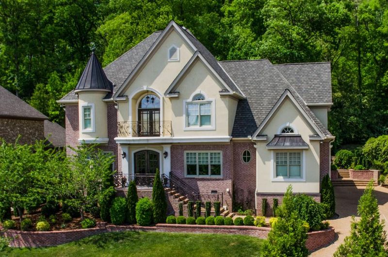 813 Saussy, Nashville, TN 37205