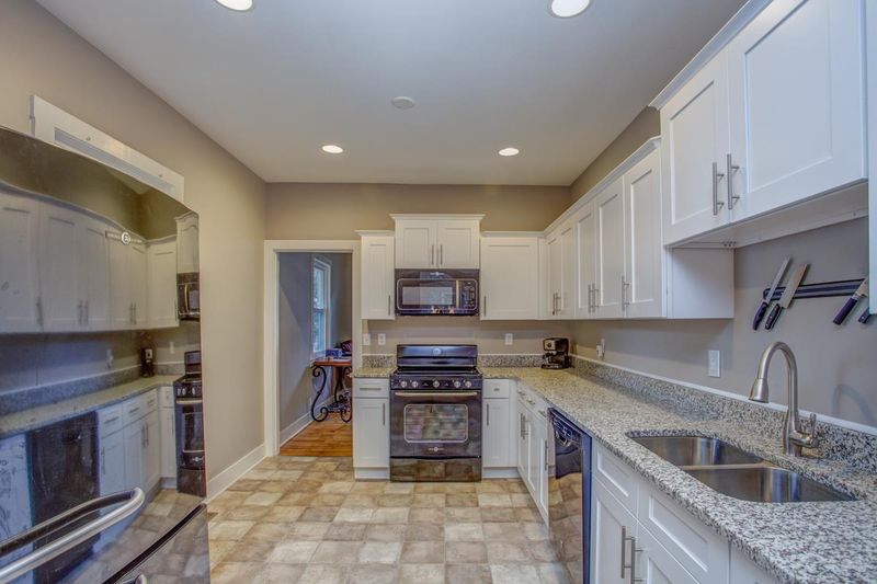 1413 Bryan St, Old Hickory, TN 37138