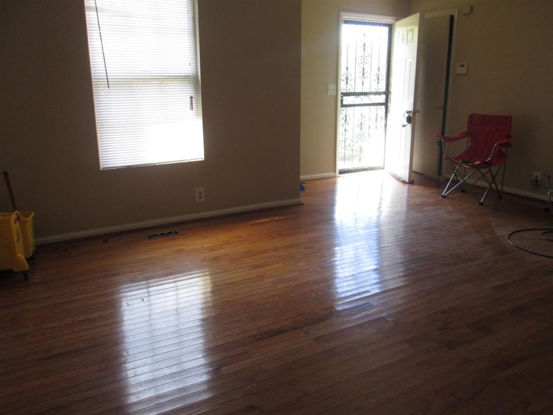 2325 Ilolo St, Nashville, TN 37207