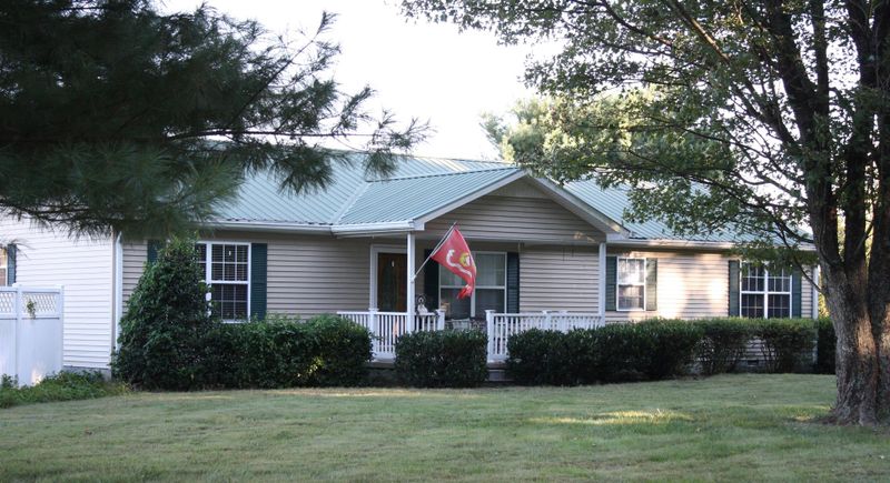 245 S Leath Rd, Portland, TN 37148