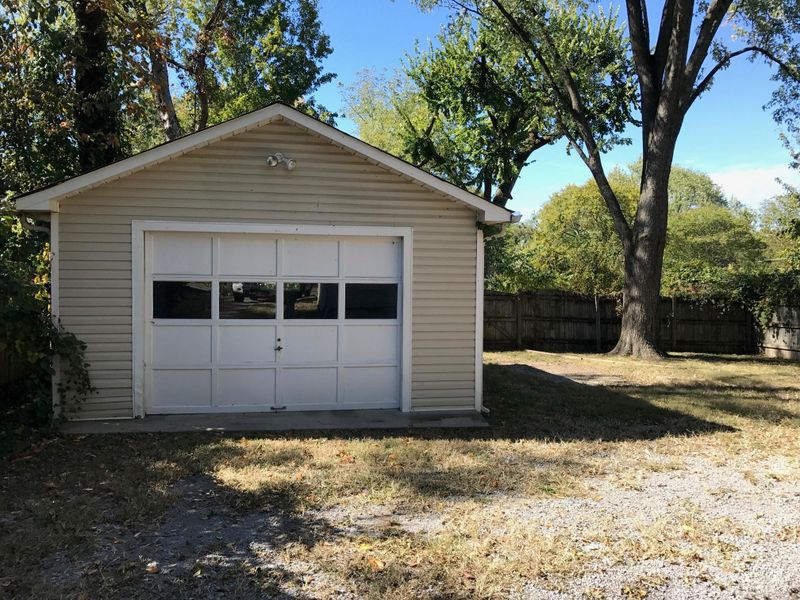 833 N Spring St, Murfreesboro, TN 37130