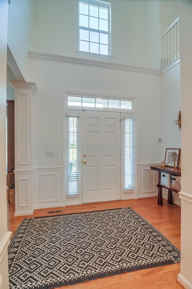 1200 Applecross Dr, Nashville, TN 37220