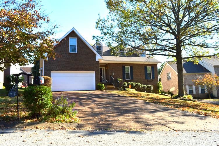 713 W Statue Ct, Franklin, TN 37067