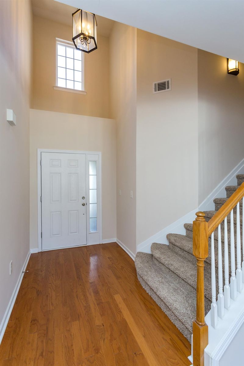305 Shady Creek Ln, Nashville, TN 37211