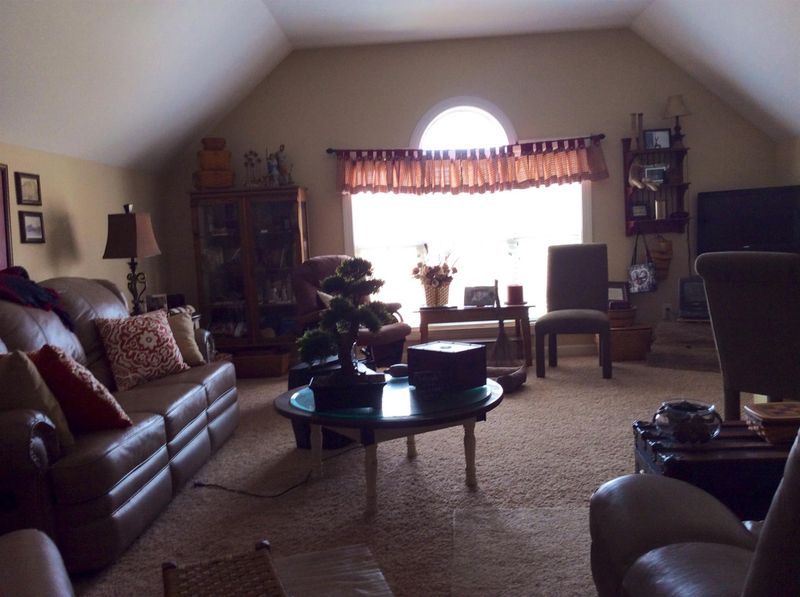 631 Greene Dr, Lebanon, TN 37087