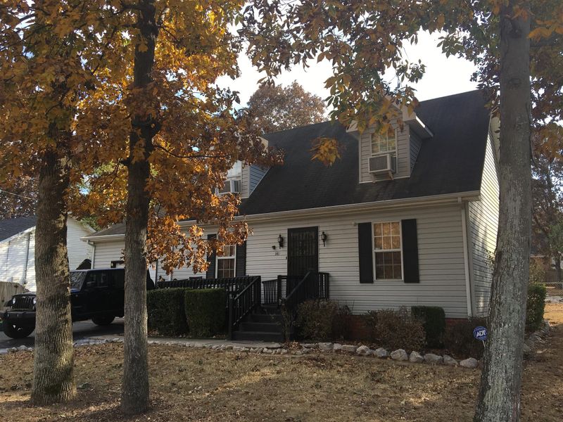 141 Nelson Dr, La Vergne, TN 37086