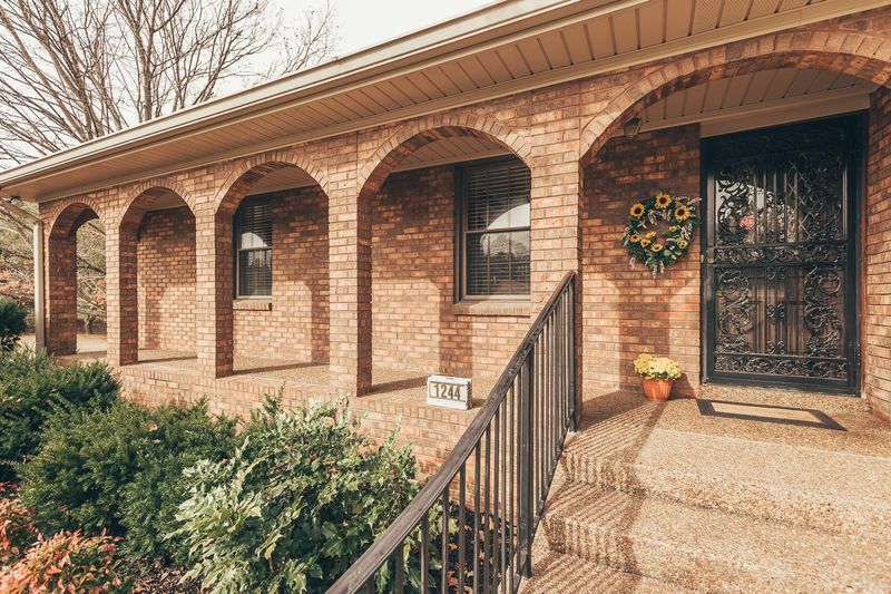 1244 Lock 4 Rd, Gallatin, TN 37066