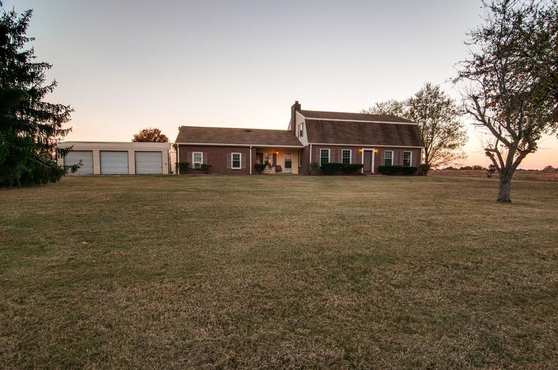 7567 Crow Cut Rd, Fairview, TN 37062