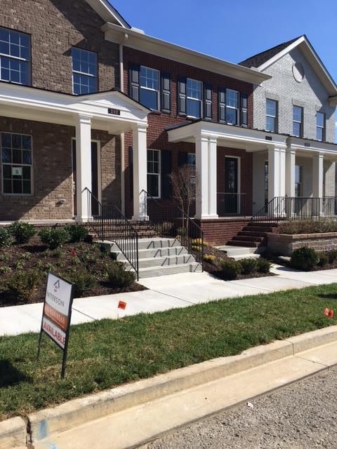 242 Gateway Court L8, Franklin, TN 37069