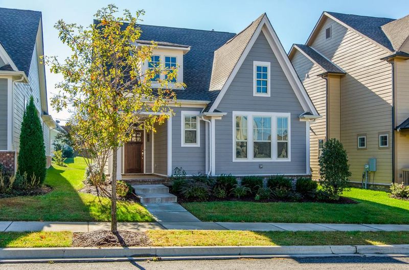 3121 Hazelton Dr, Thompsons Station, TN 37179